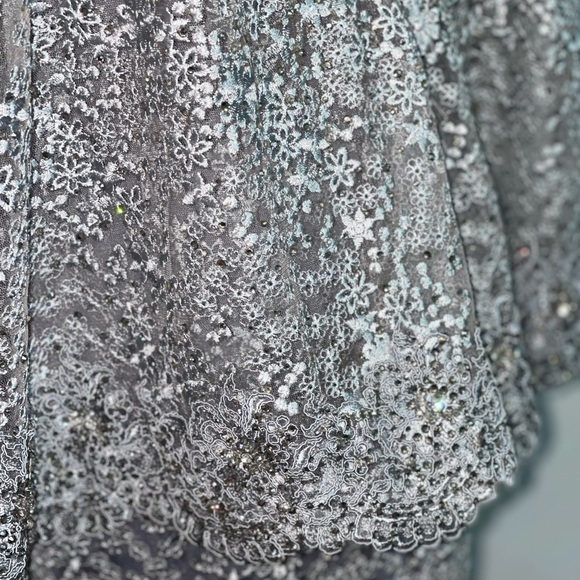 Mac Duggal Pearl Grey Cape Style Embellished Wedding Evening Gown- NWT- Reemoly - Picture 12 of 17